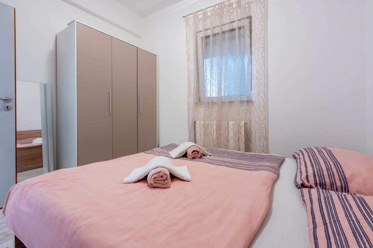 Apartments Antonija Цриквеница Экстерьер фото