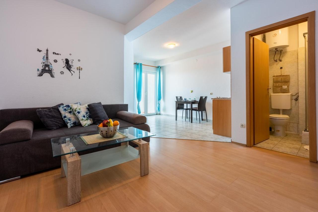 Apartments Antonija Цриквеница Экстерьер фото