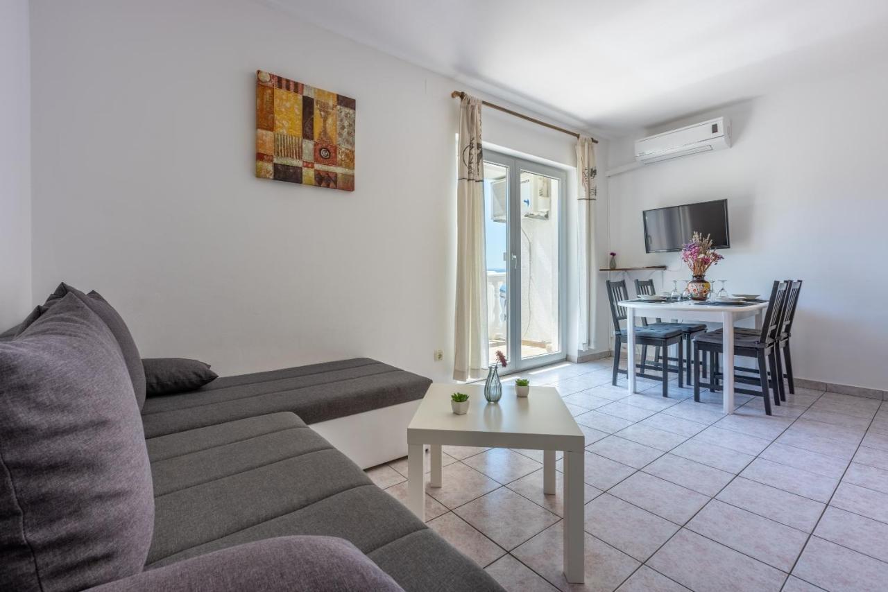 Apartments Antonija Цриквеница Экстерьер фото