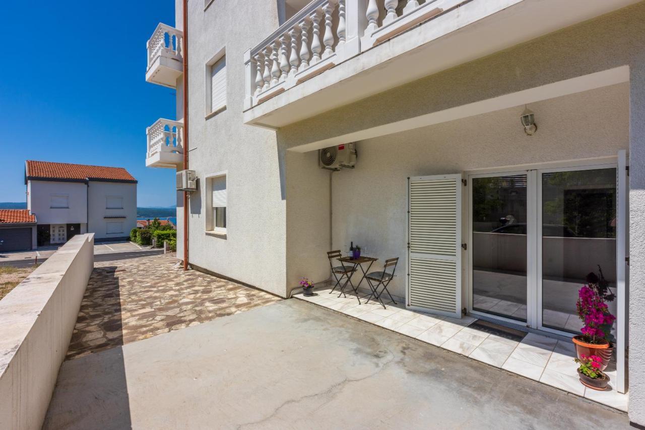 Apartments Antonija Цриквеница Экстерьер фото