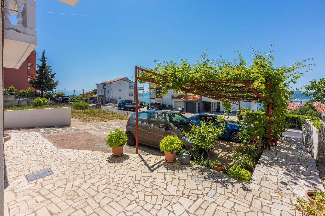 Apartments Antonija Цриквеница Экстерьер фото
